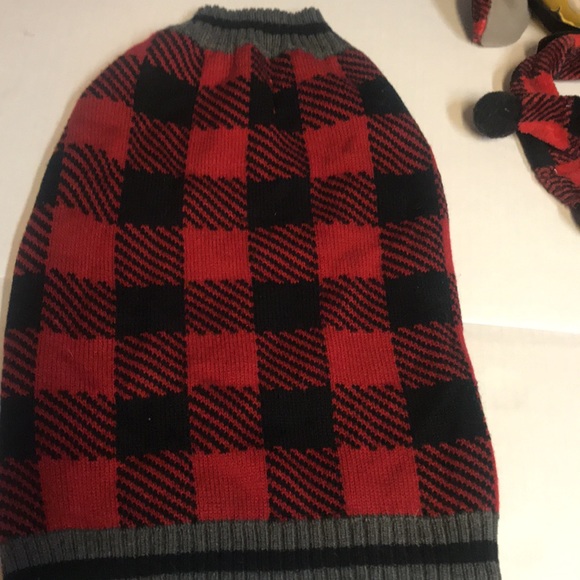 Sweater and crinkly toy - Picture 3 of 7